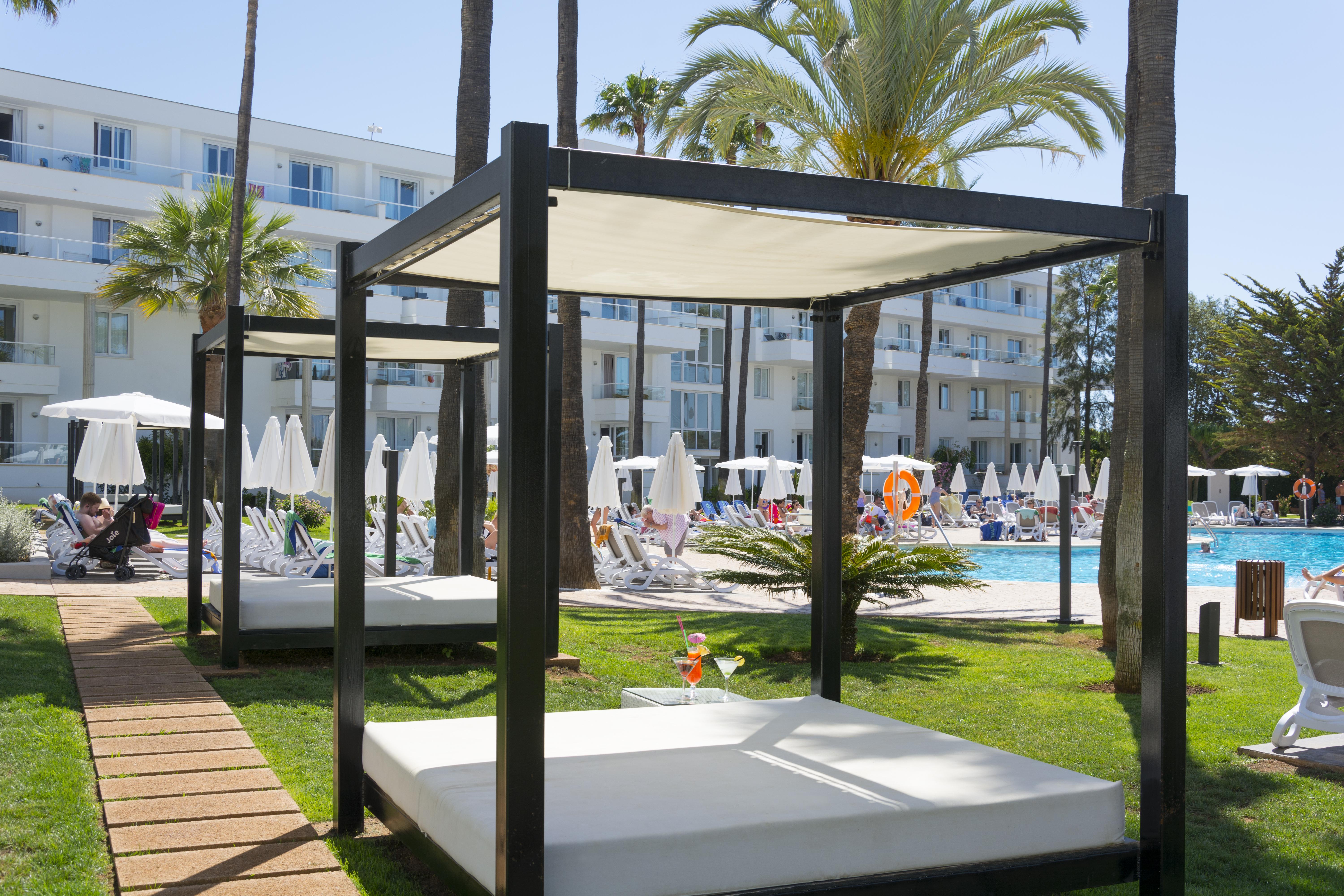 Protur Vista Badia Hotel Са Кома Екстериор снимка