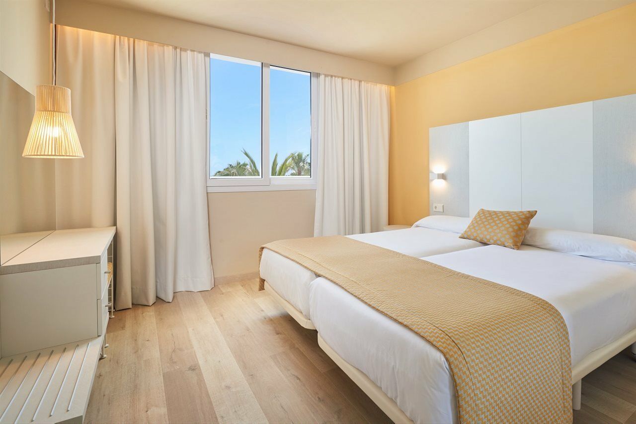 Protur Vista Badia Hotel Са Кома Екстериор снимка